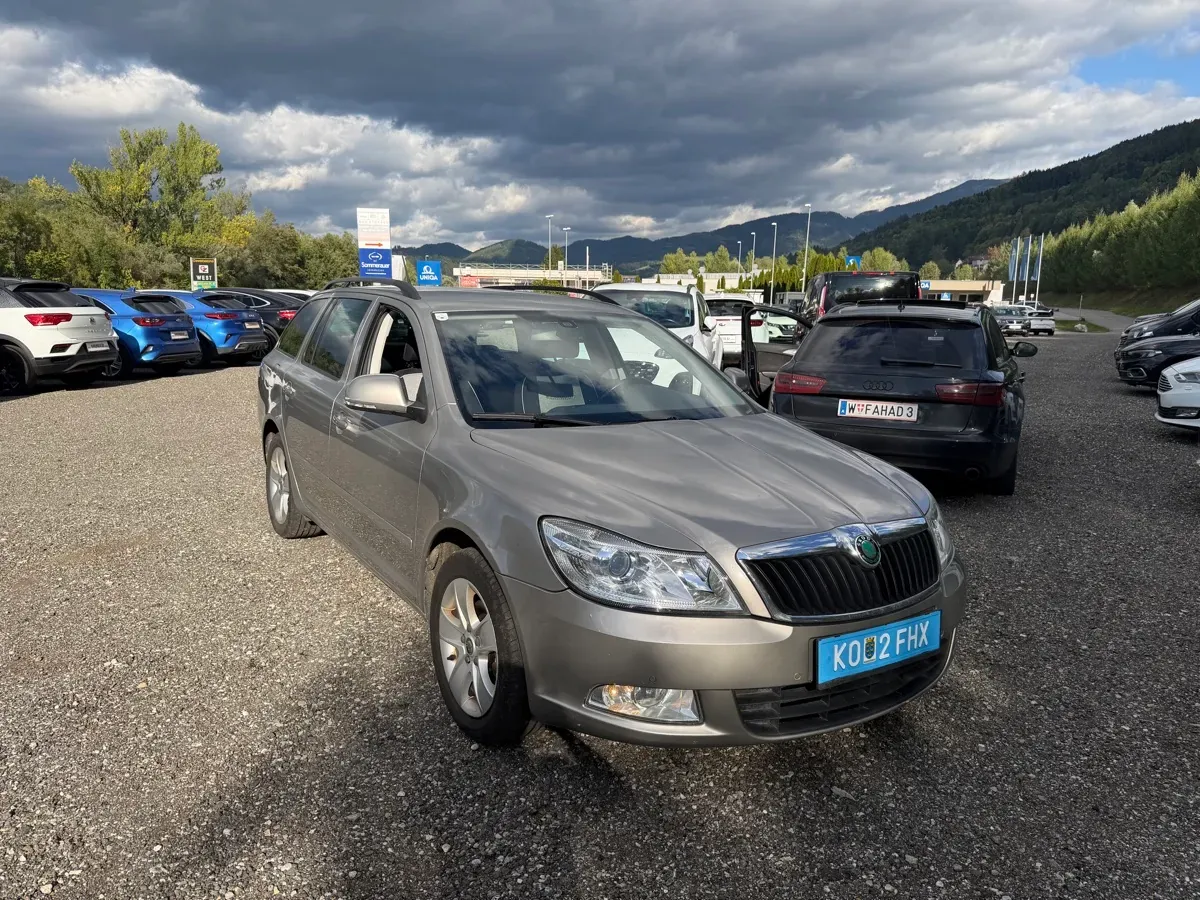 Skoda Octavia 2011 photo 3