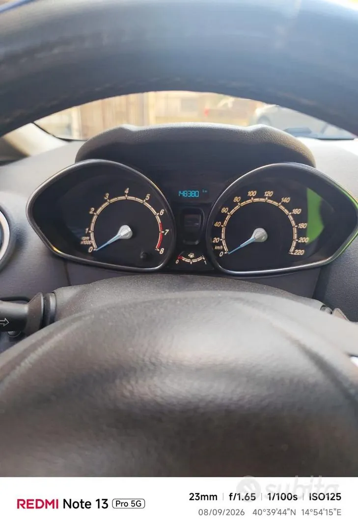 Ford Fiesta 2014 photo 2