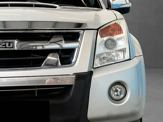 Isuzu D-Max 2012 photo 4