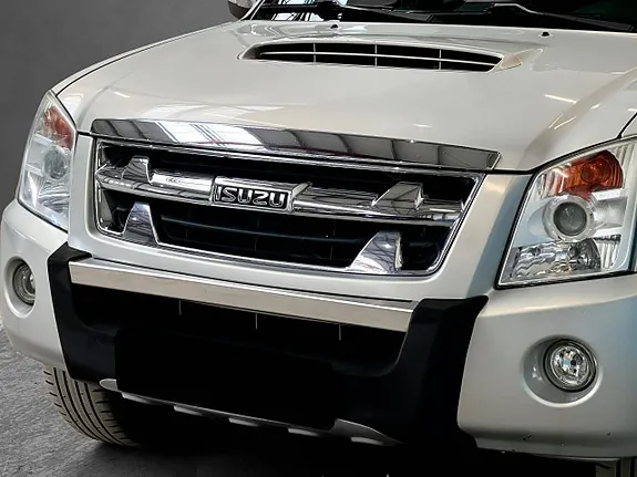 Isuzu D-Max 2012 photo 2