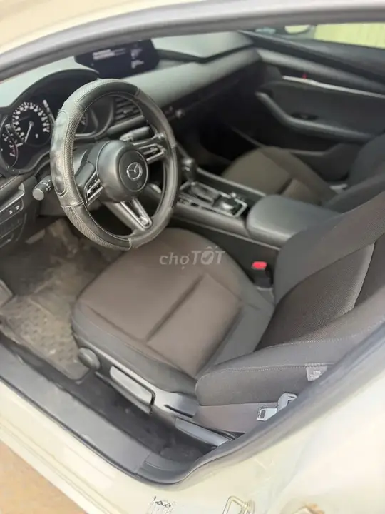 Mazda 3 2020 photo 2