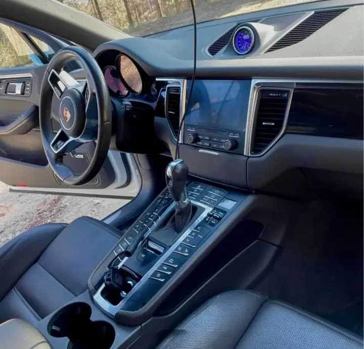 Porsche Macan 2018 photo 2