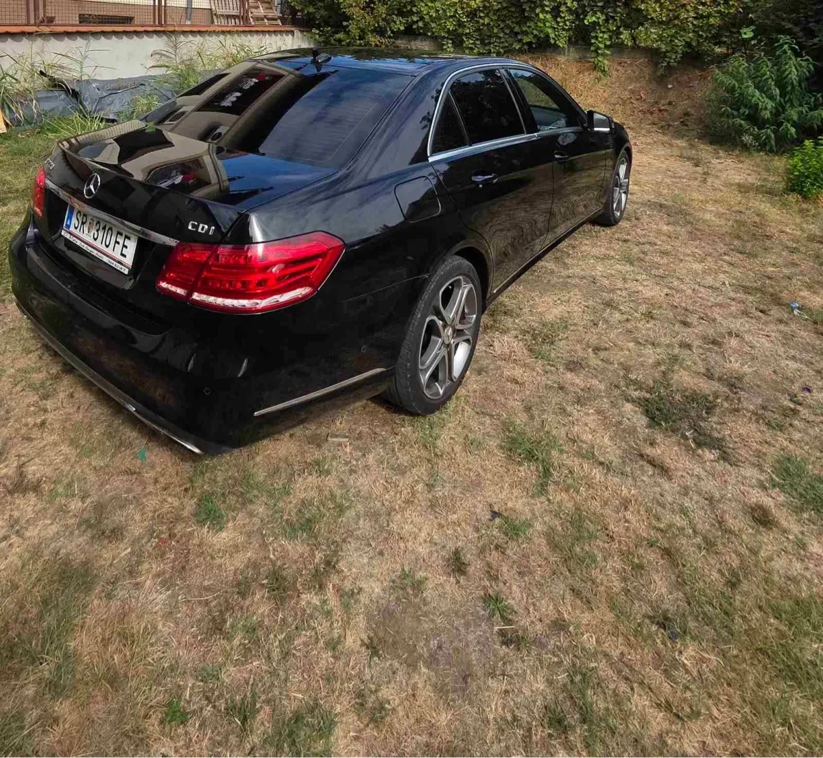 Mercedes-Benz E-Class 2013 photo 2