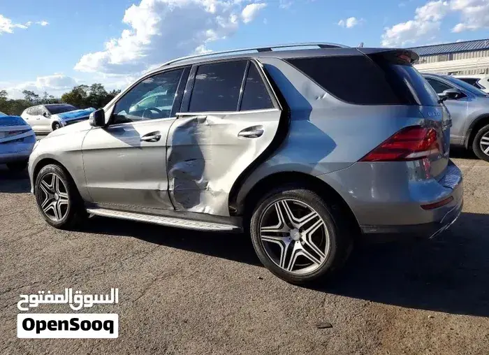 Mercedes-Benz Gle350 2016 photo 2