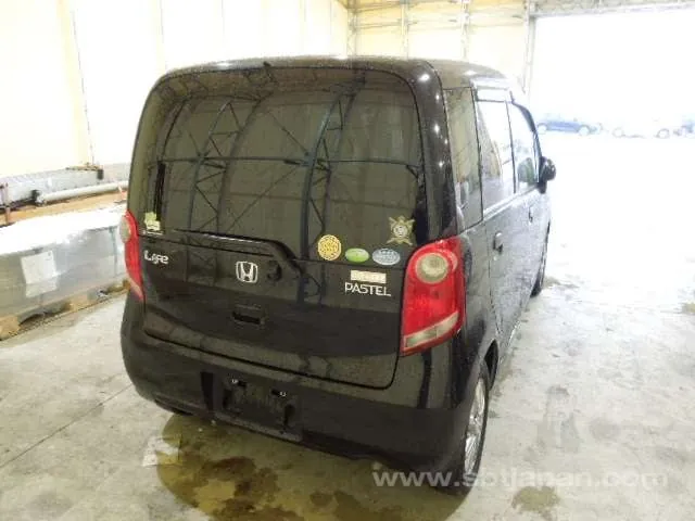 Honda Life 2010 photo 4