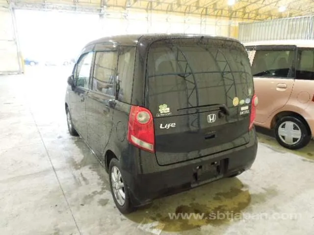 Honda Life 2010 photo 3