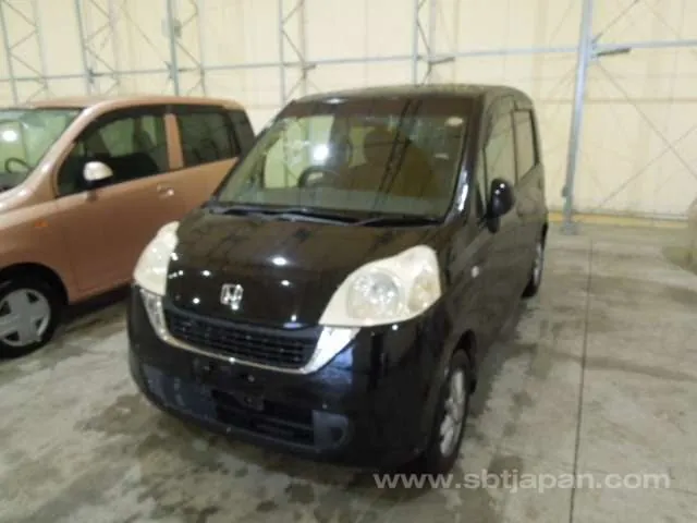 Honda Life 2010 photo 2