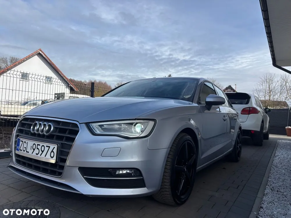 Audi A3 Sportback 2015 photo 2
