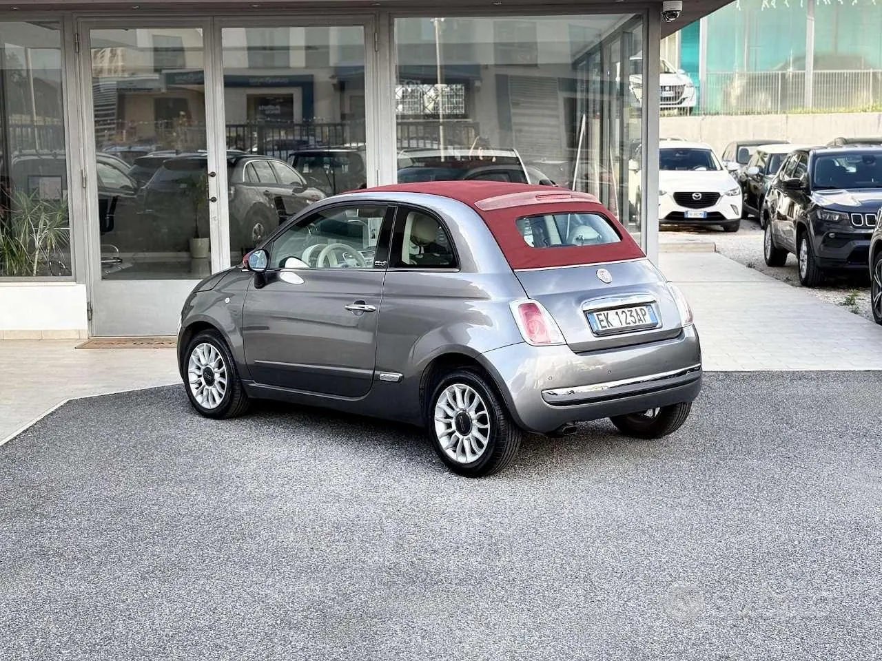 Fiat 500 Cabrio 2011 photo 4