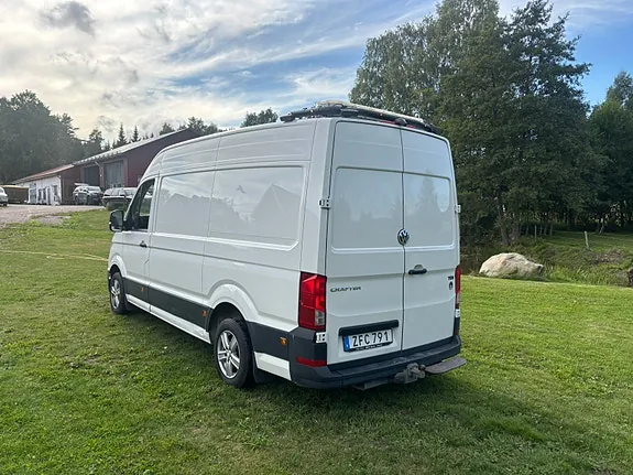 Volkswagen Crafter 35 2018 photo 2