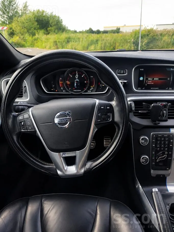 Volvo V40 2014 photo 4