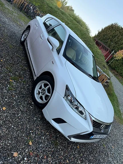 Lexus Ct200H