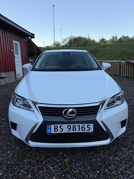 Lexus Ct200H