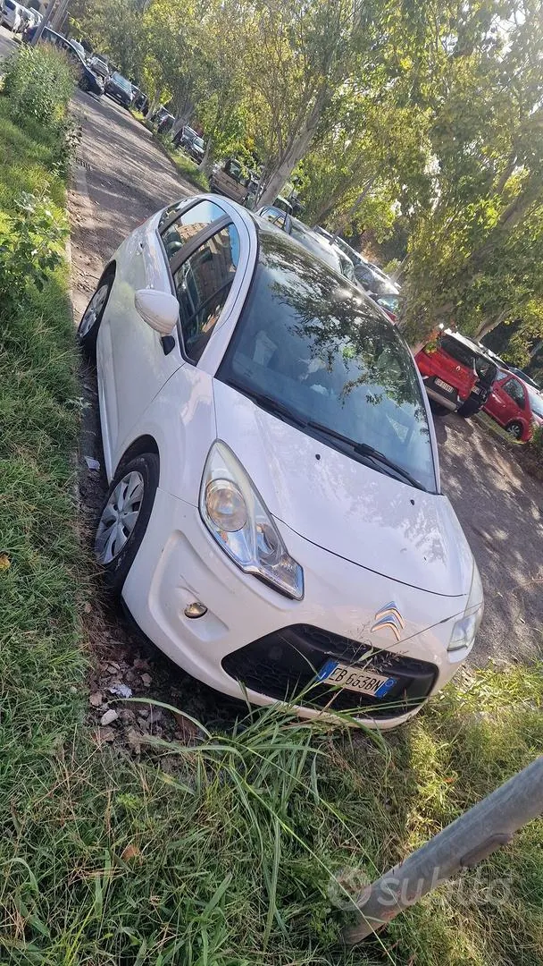 Citroen C3 2010 photo 4