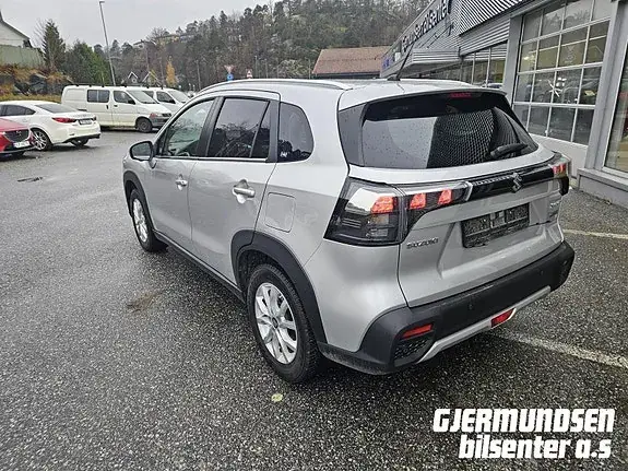 Suzuki S-Cross 2023 photo 4