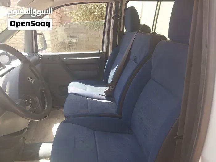 Peugeot Expert 2005 photo 2
