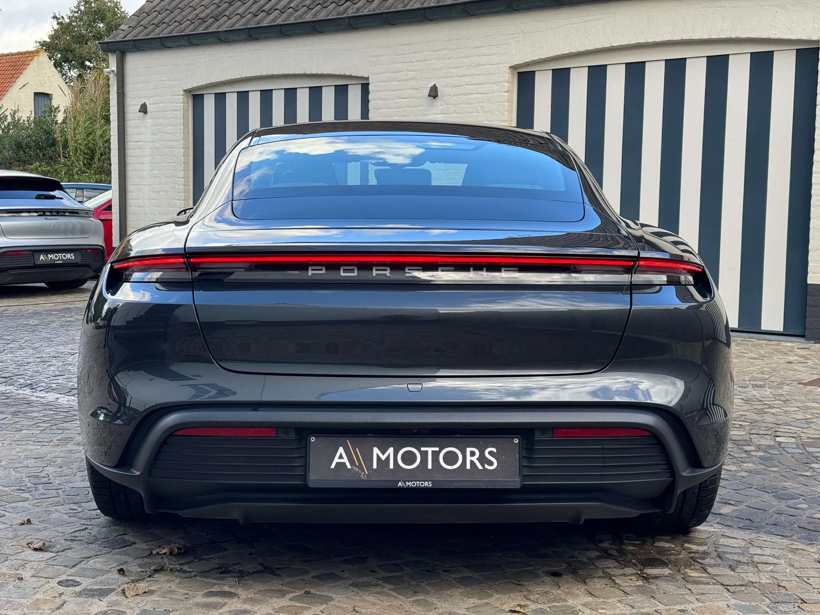 Porsche Taycan 2020 photo 5