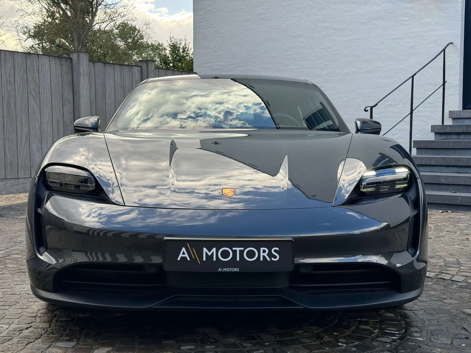 Porsche Taycan 2020 photo 2