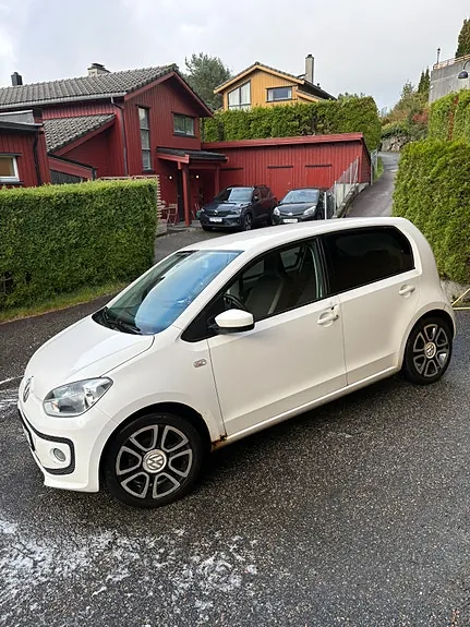 Volkswagen Up 2012 photo 3