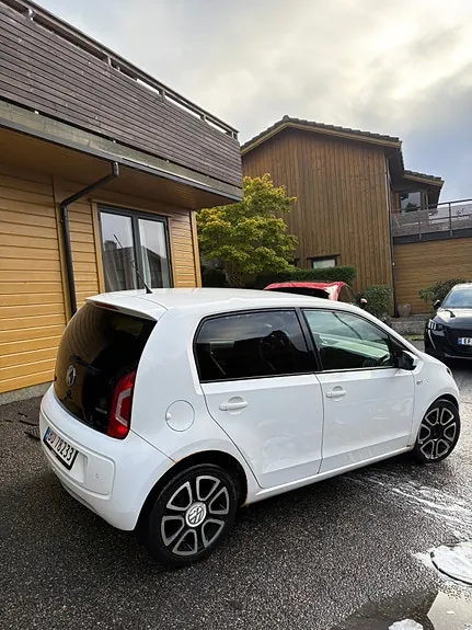 Volkswagen Up 2012 photo 5