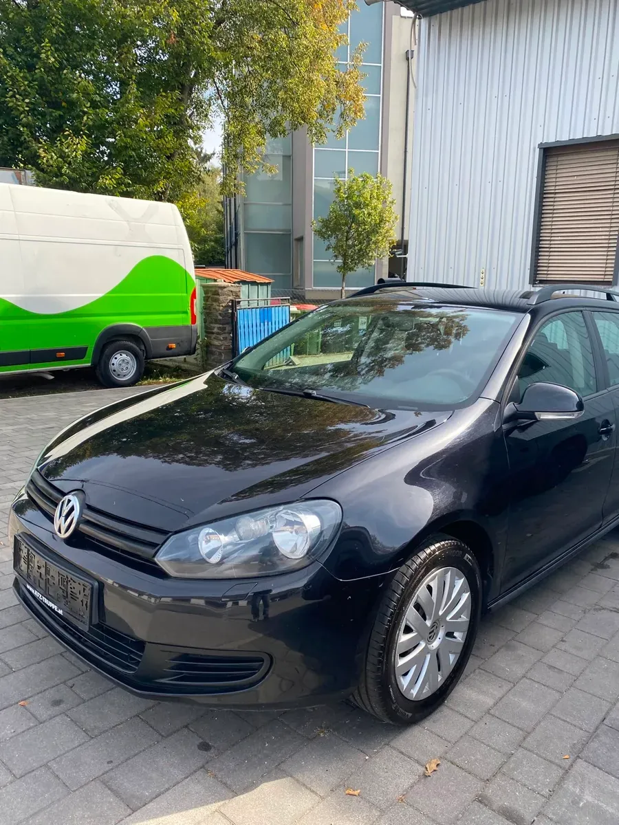 Volkswagen Golf 2012 photo 2