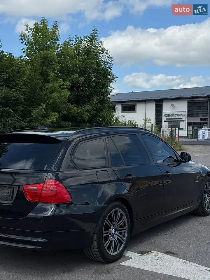 BMW 3 Series 2009 photo 5