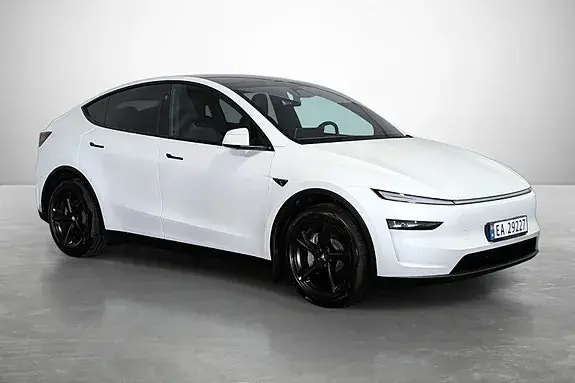 Tesla Model Y 2026 photo 4