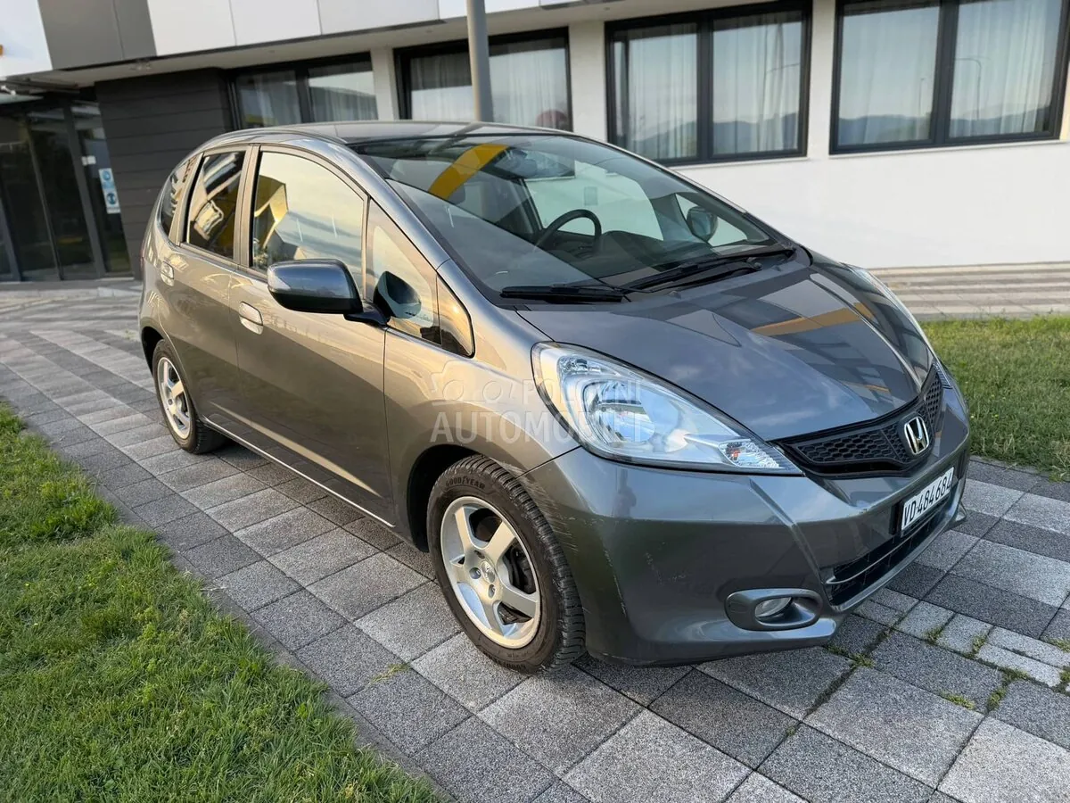 Honda Jazz 2013 photo 3