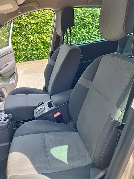 Renault Grand Scenic Iii 2014 photo 4