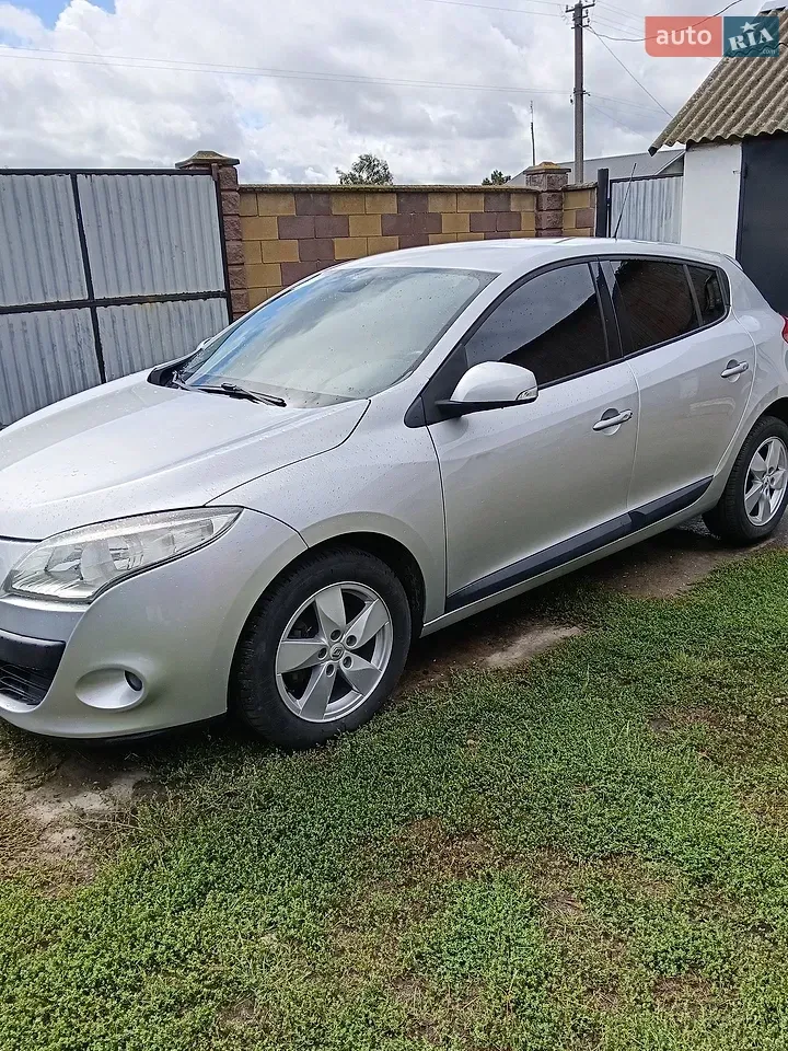 Renault Megane 2009 photo 2