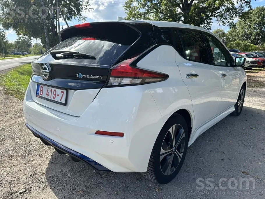 Nissan Leaf 2021 photo 5