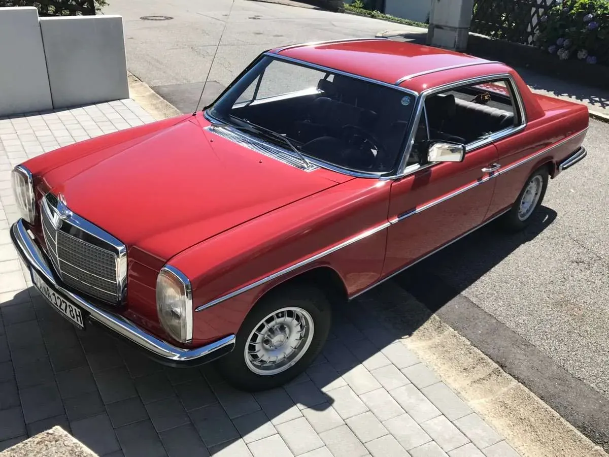 Mercedes-Benz 250 C/8 1974 photo 2