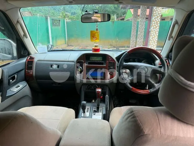 Mitsubishi Pajero 2007 photo 2