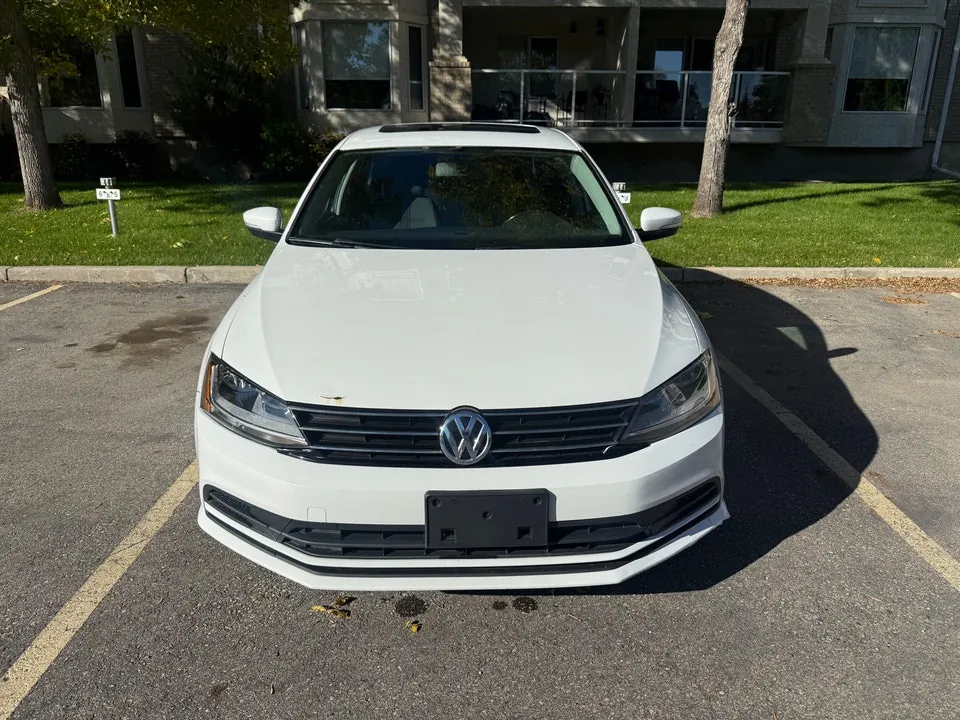 Volkswagen Jetta 2017 photo 2