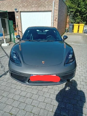 Porsche 718 Cayman