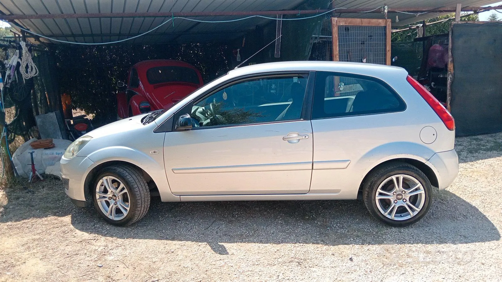 Ford Fiesta 2007 photo 2