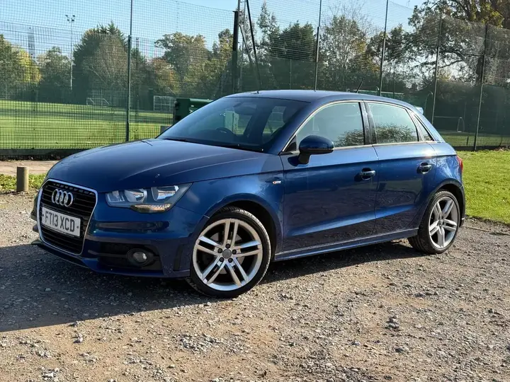 Audi A1 2013 photo 2