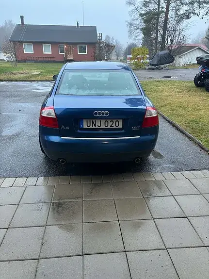 Audi A4 2004 photo 5