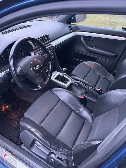 Audi A4 2004 photo 2