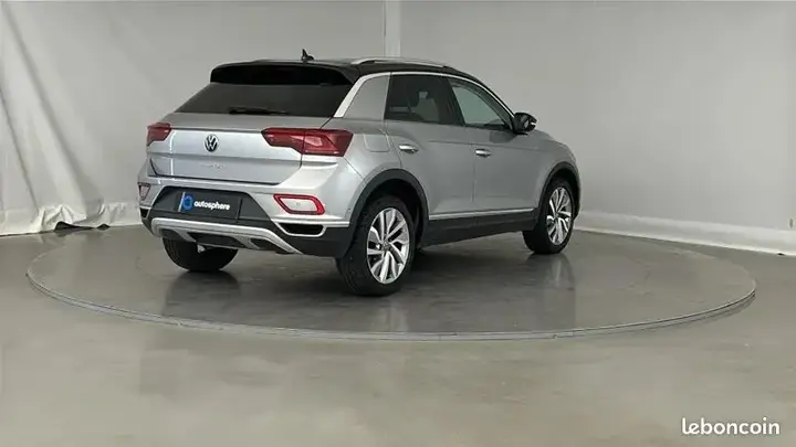 Volkswagen T-Roc 2023 photo 5