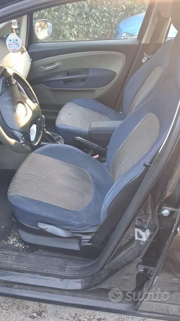 Fiat Grande Punto 2005 photo 3