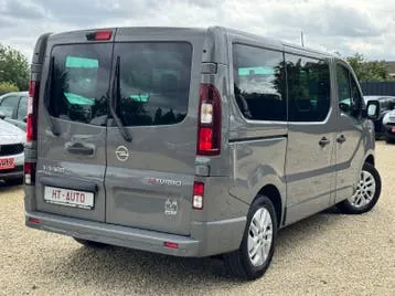 Opel Vivaro 2016 photo 3