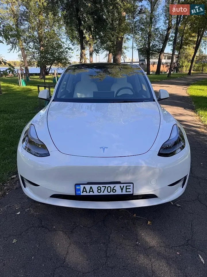 Tesla Model Y