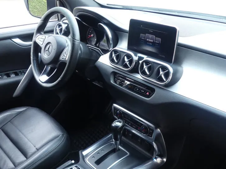 Mercedes-Benz X-Class 2019 photo 2