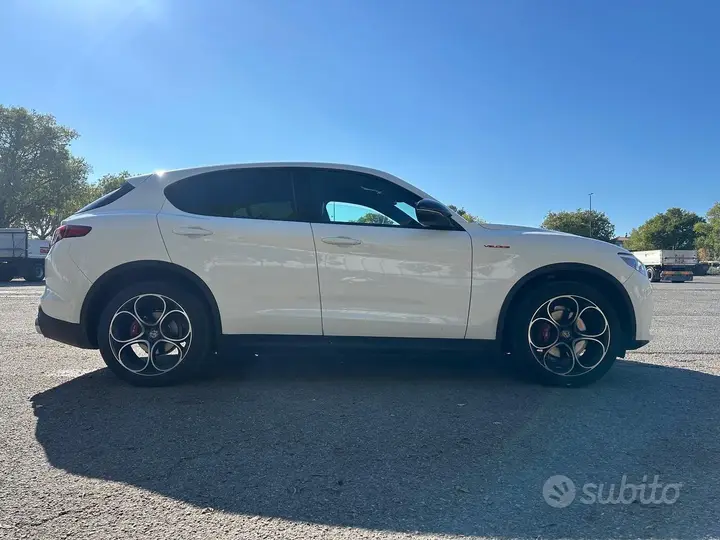 Alfa Romeo Stelvio 2019 photo 4