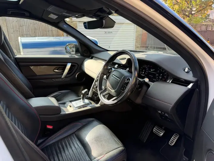 Land Rover Discovery Sport 2020 photo 5