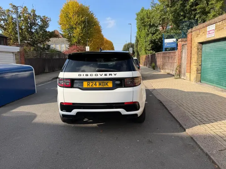 Land Rover Discovery Sport 2020 photo 4