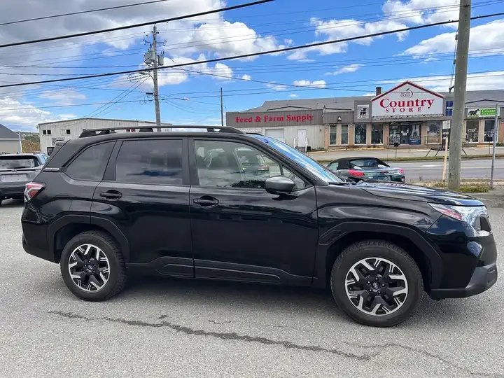 Subaru Forester 2025 photo 3