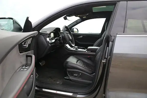 Audi Q8 2023 photo 4