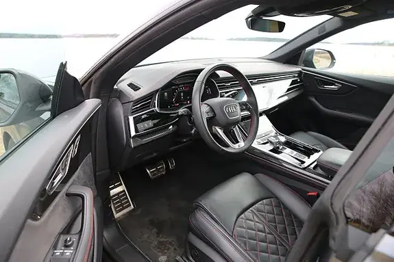 Audi Q8 2023 photo 5